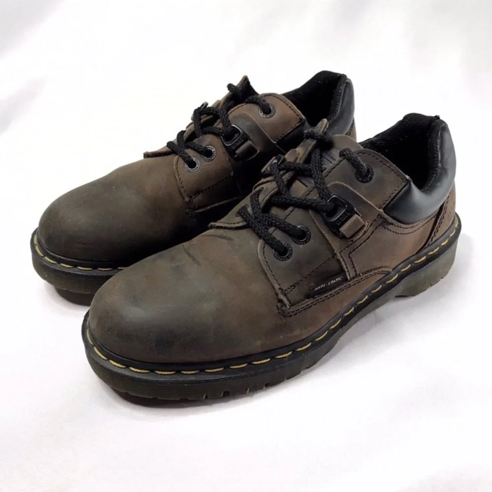 Dr. Martens Industrial Lace Up Work Shoes Sneakers Made in England Size 9